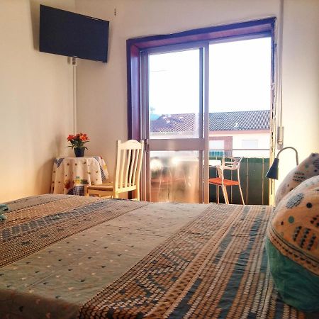 Enjoy Braga Estacao - Charming Bedrooms In The Historic Center Buitenkant foto