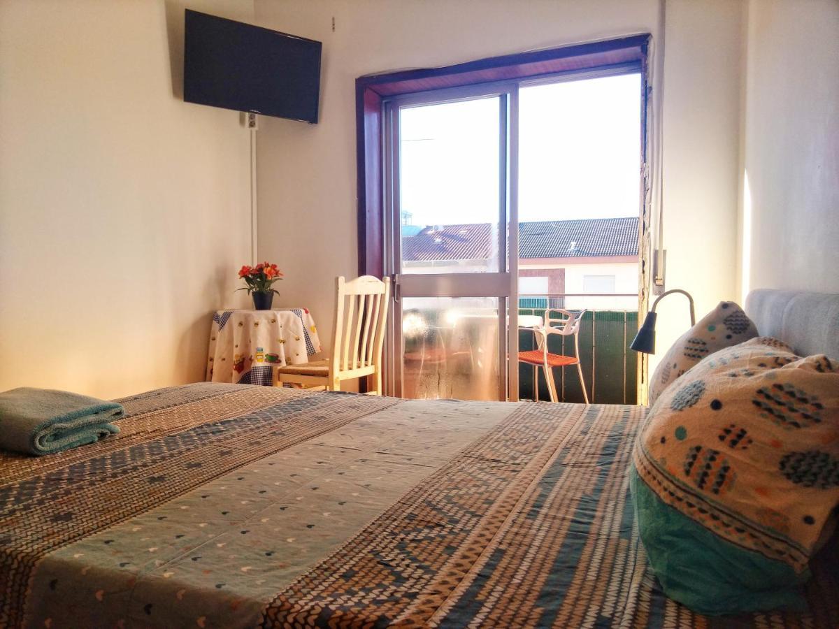 Enjoy Braga Estacao - Charming Bedrooms In The Historic Center Buitenkant foto